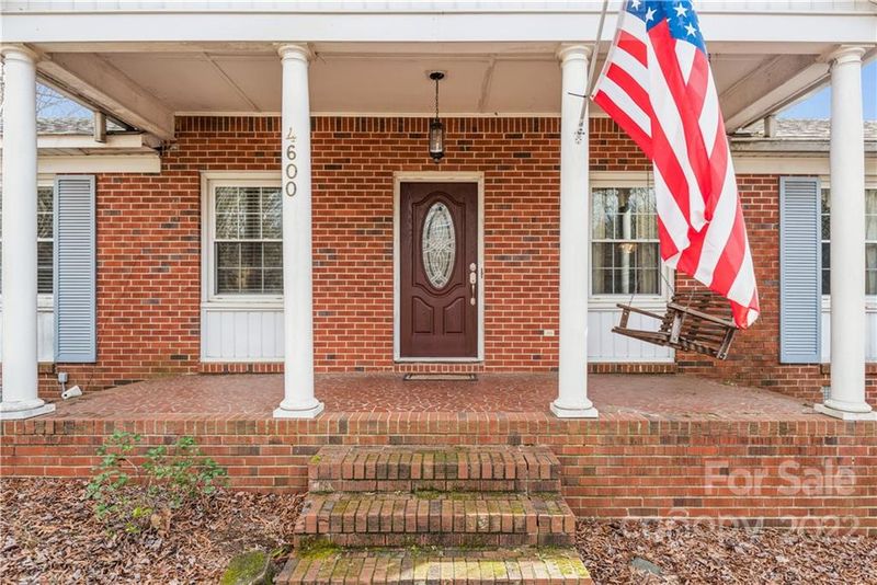 4600 Stallings Rd, Matthews, NC 28105
