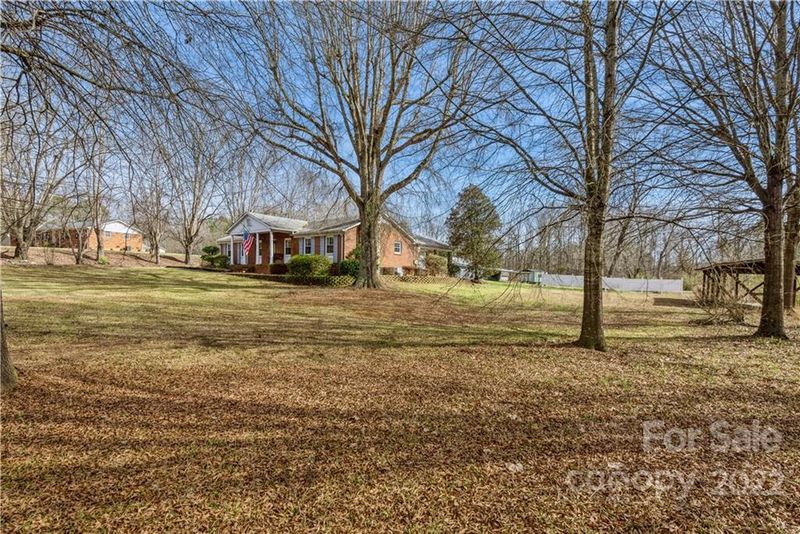 4600 Stallings Rd, Matthews, NC 28105