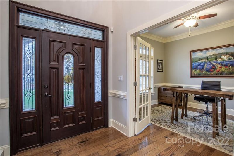 3823 Barclay Downs Dr, Charlotte, NC 28209