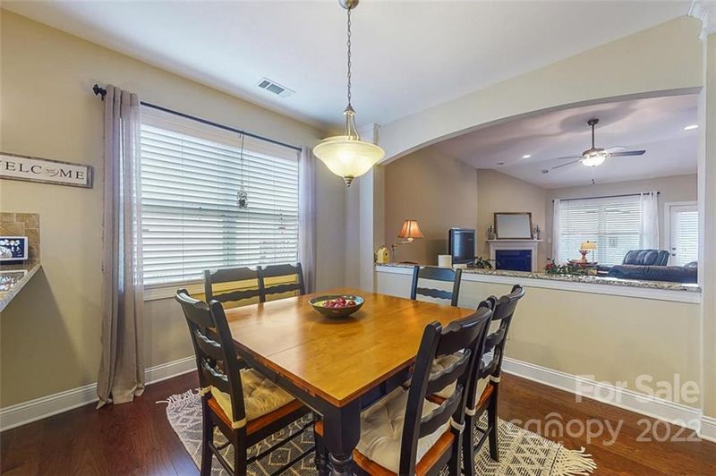 13610 Mary Crest Ln, Mint Hill, NC 28227