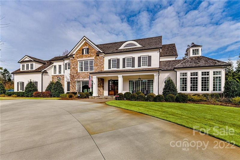 5330 Carmel Crest Ln, Charlotte, NC 28226