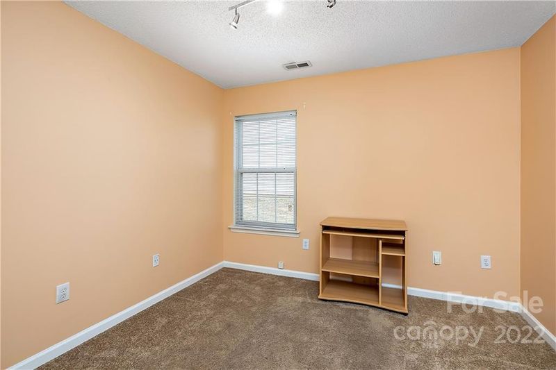 6633 Horace Mann Rd, Charlotte, NC 28269