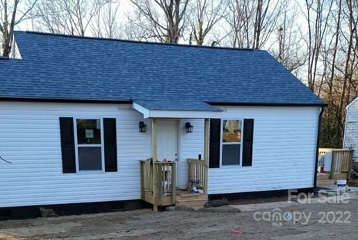 708 Buckoak St, Stanley, NC 28164