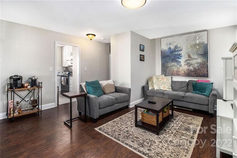 1409 Winston Dr, Charlotte, NC 28205