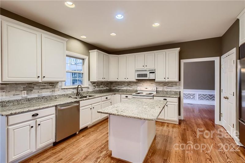 5815 Hartfield Downs Dr, Charlotte, NC 28269