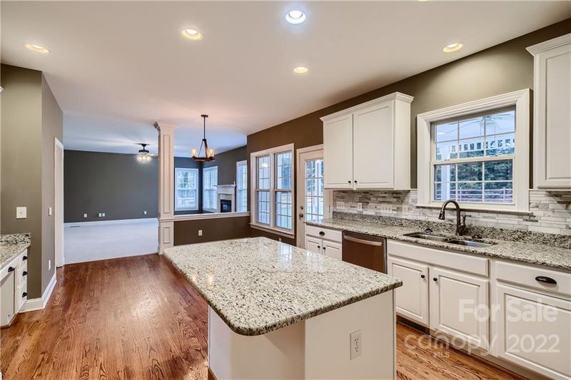 5815 Hartfield Downs Dr, Charlotte, NC 28269