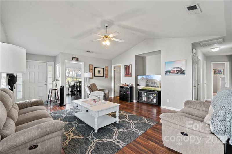 719 Continental Dr, Concord, NC 28025