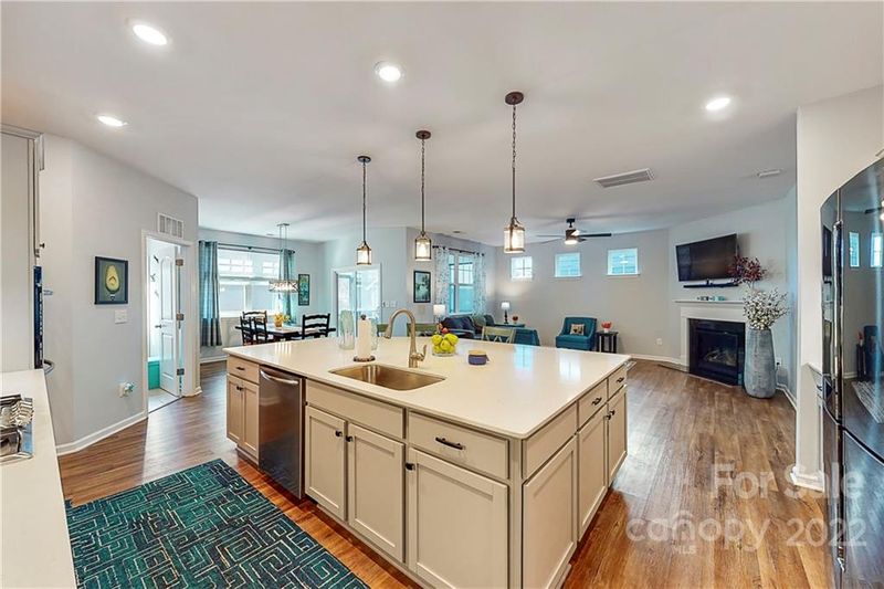 15631 White Quartz Ln, Davidson, NC 28036