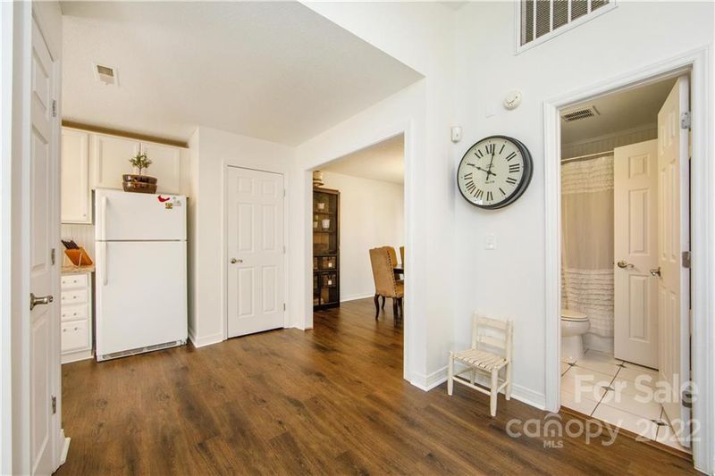 6510 Piney Path Rd, Charlotte, NC 28212