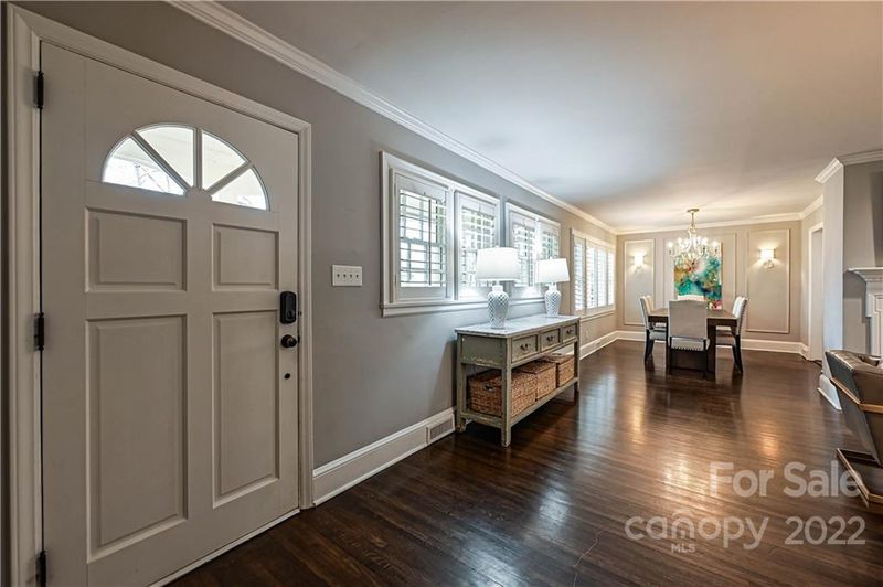 1653 Sterling Rd, Charlotte, NC 28209