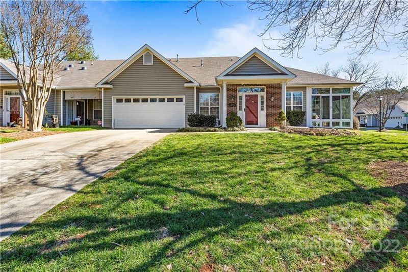6250 Half Dome Dr, Charlotte, NC 28269