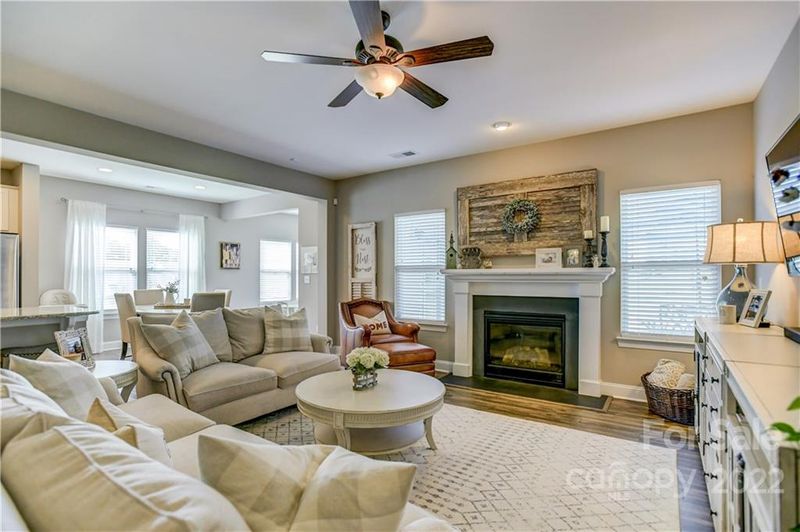 1409 Pueblo Ct, Denver, NC 28037