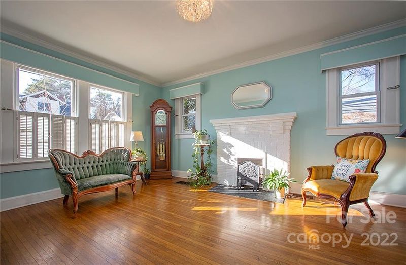19 Poplar St, Belmont, NC 28012