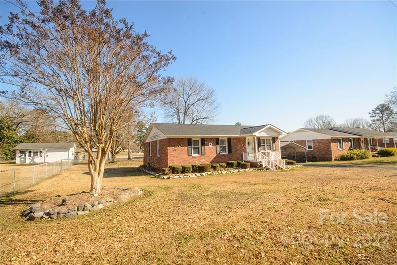 545 Glenn St, Chester, SC 29706
