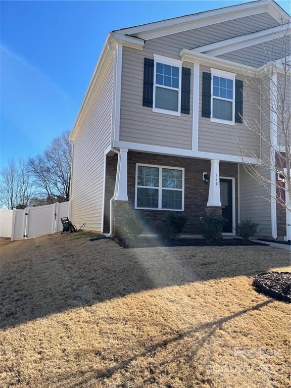 112 Kingsway Dr #1, Mooresville, NC 28115