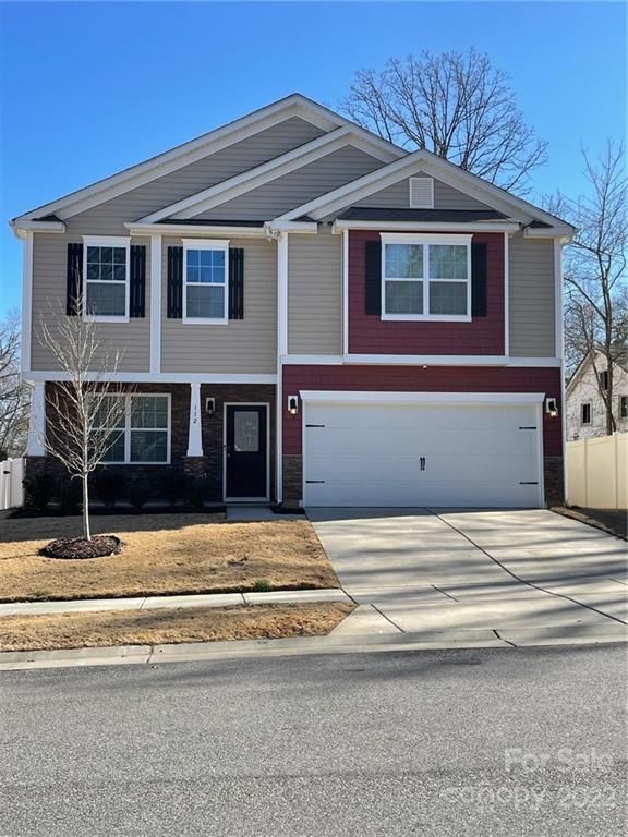 112 Kingsway Dr #1, Mooresville, NC 28115
