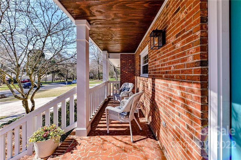 1212 Hollow Tree Ct, Charlotte, NC 28226