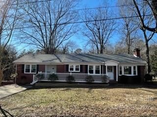 1829 27th Street Pl NE, Hickory, NC 28601