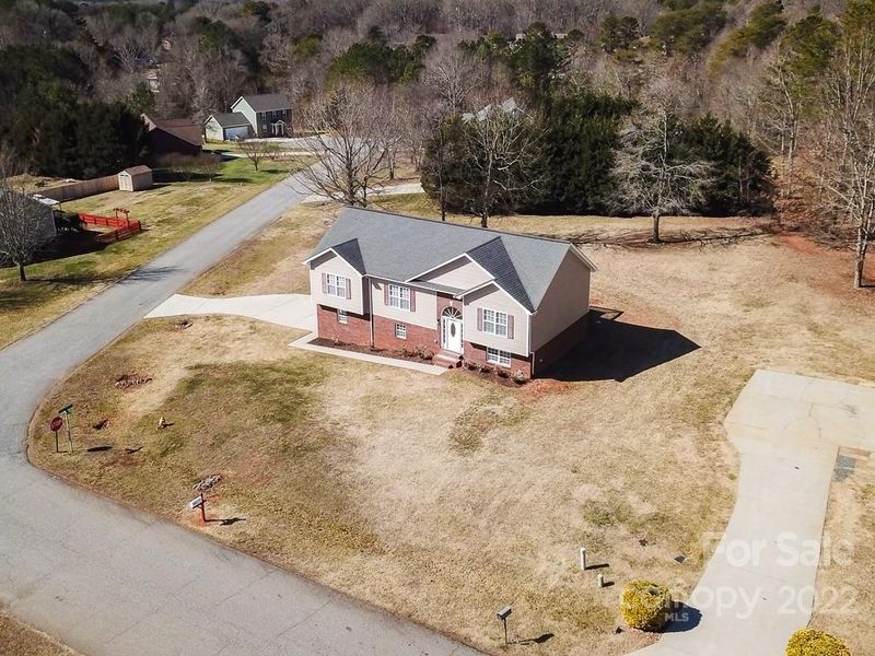2294 Burris Rd, Conover, NC 28613
