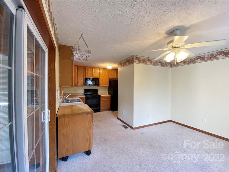 1119 7th St NE, Hickory, NC 28601