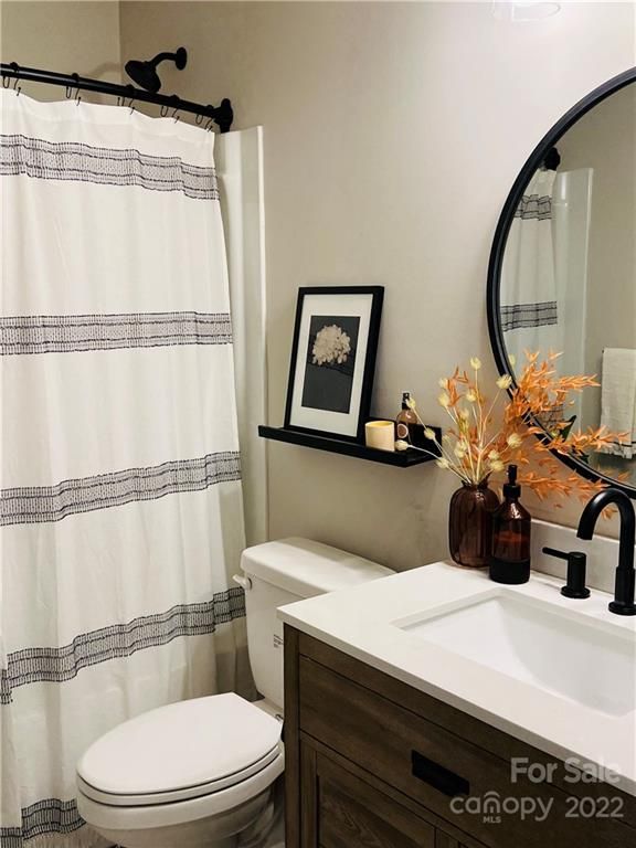512 Planters Way, Mount Holly, NC 28120