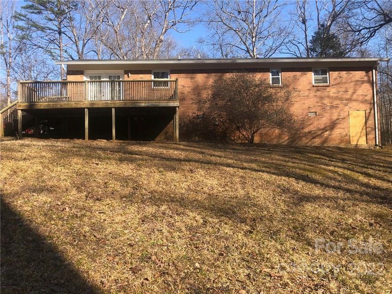 165 Yarborough Rd, Lincolnton, NC 28092