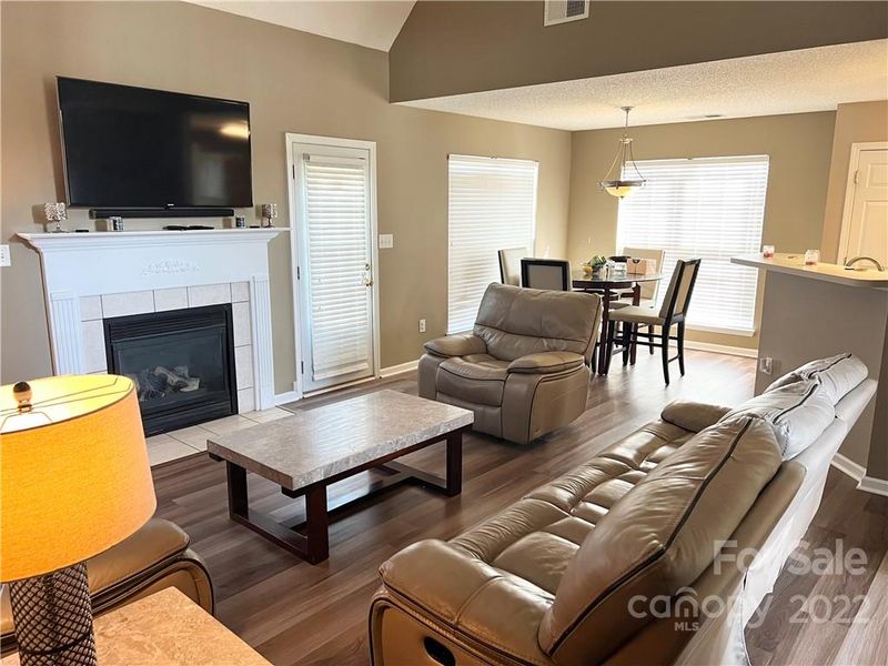 908 Reigate Rd, Charlotte, NC 28262