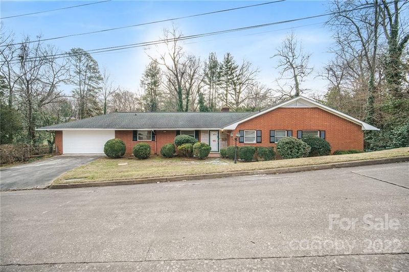 44 Louise Dr SE, Concord, NC 28025