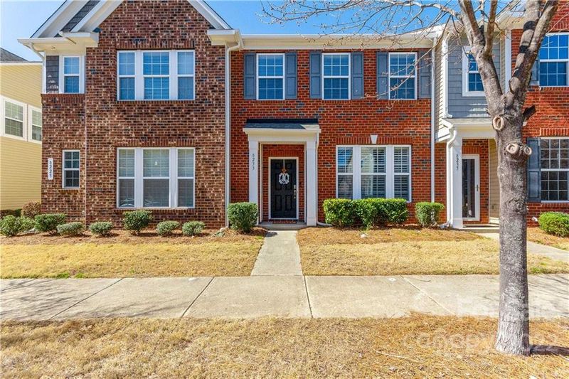 8233 Viewpoint Ln, Cornelius, NC 28031