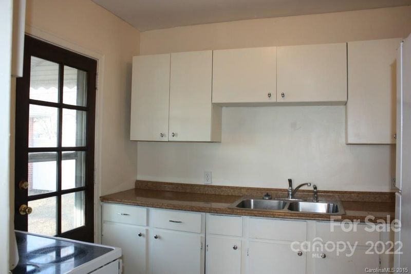 1436 Kimberly Rd, Charlotte, NC 28208