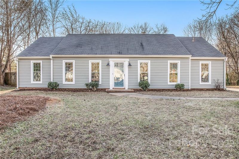 600 Fence Post Ln, Matthews, NC 28105