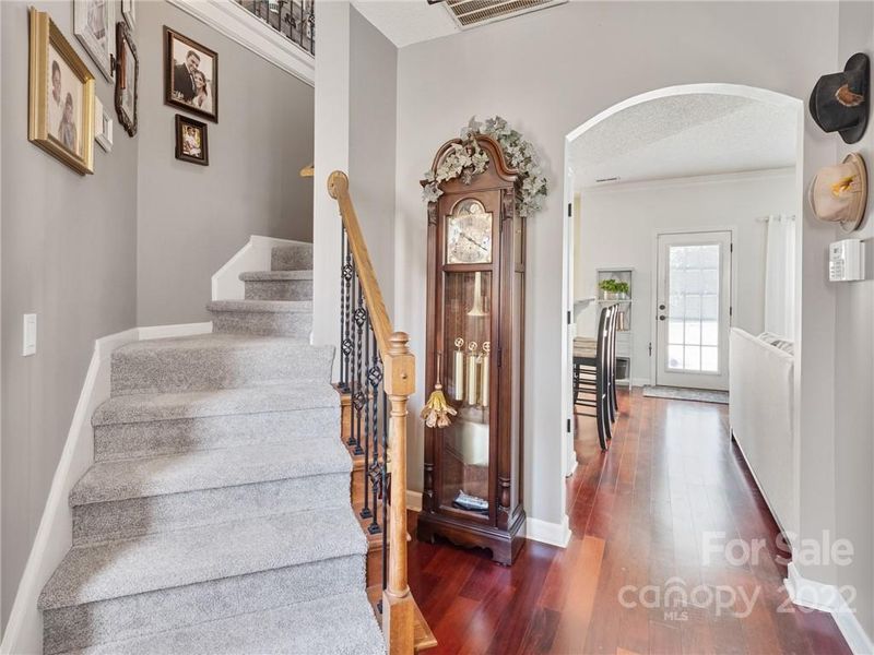 2744 Lamplighter Dr, Kannapolis, NC 28081