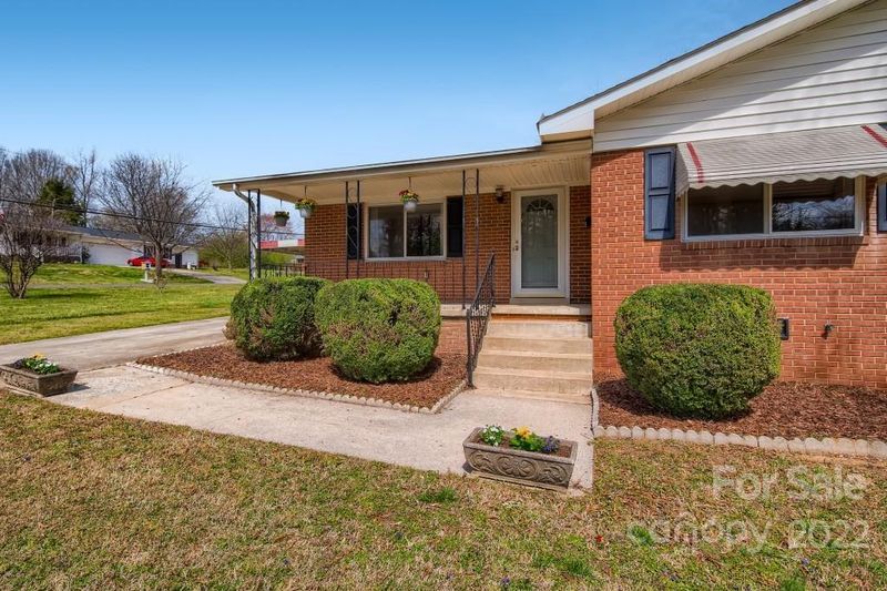 1003 Rhode Island Ave, Kannapolis, NC 28083