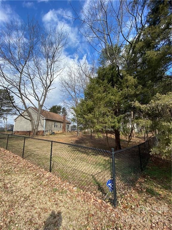 387 Talbert Rd, Mooresville, NC 28117