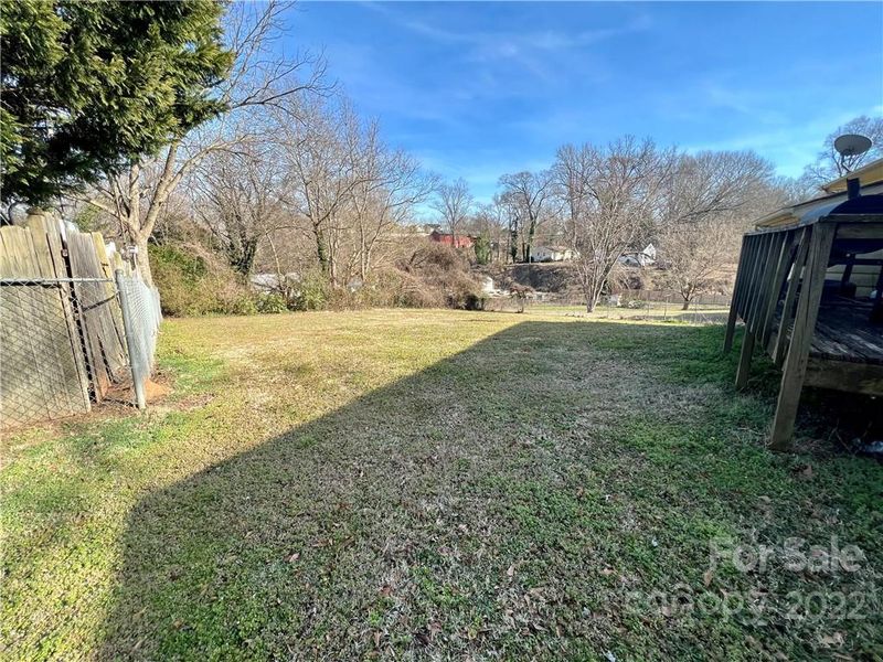 522 N Morris St, Gastonia, NC 28052