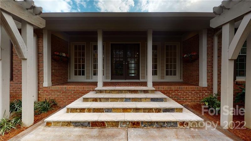 3216 Fairforest Dr, Matthews, NC 28104