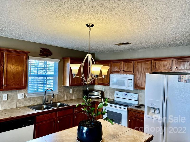 7507 Saddle Trail Ln, Charlotte, NC 28269