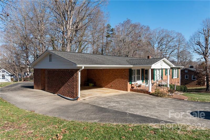 807 Danbrook Cir, Lincolnton, NC 28092