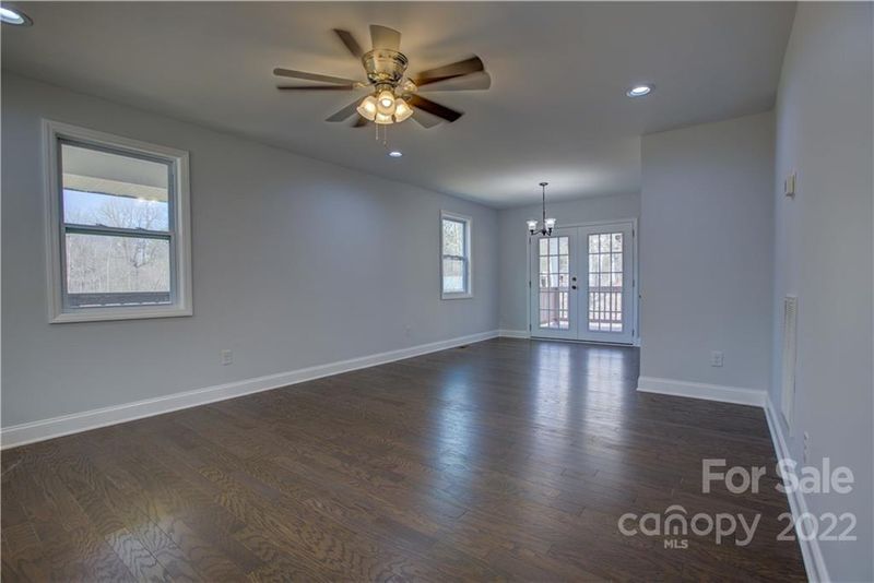 2843 Miranda Rd, Charlotte, NC 28216