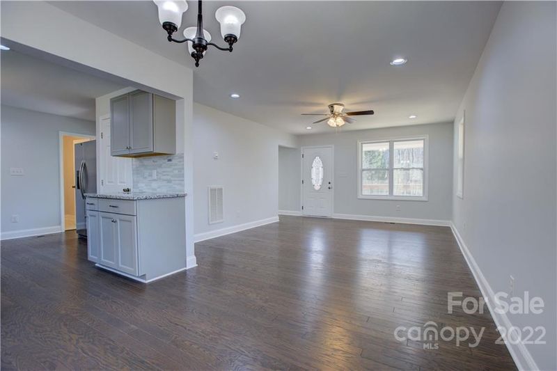 2843 Miranda Rd, Charlotte, NC 28216