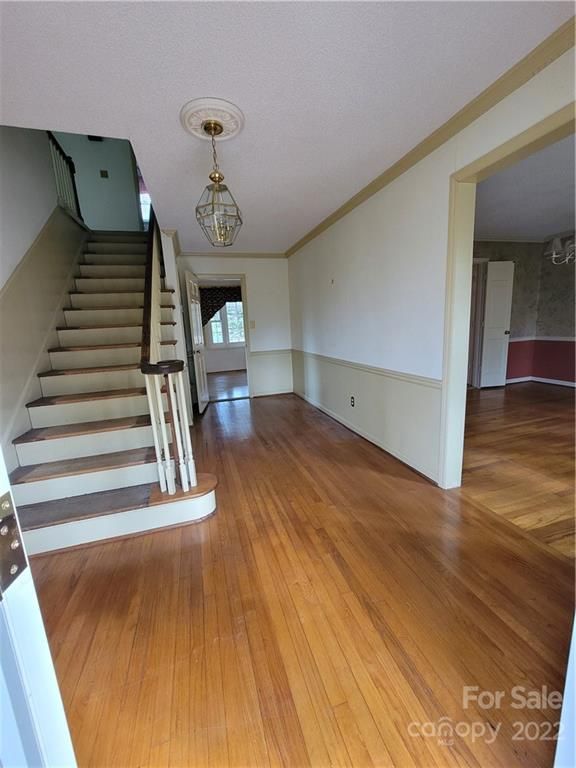 1642 Heatherloch Dr, Gastonia, NC 28054