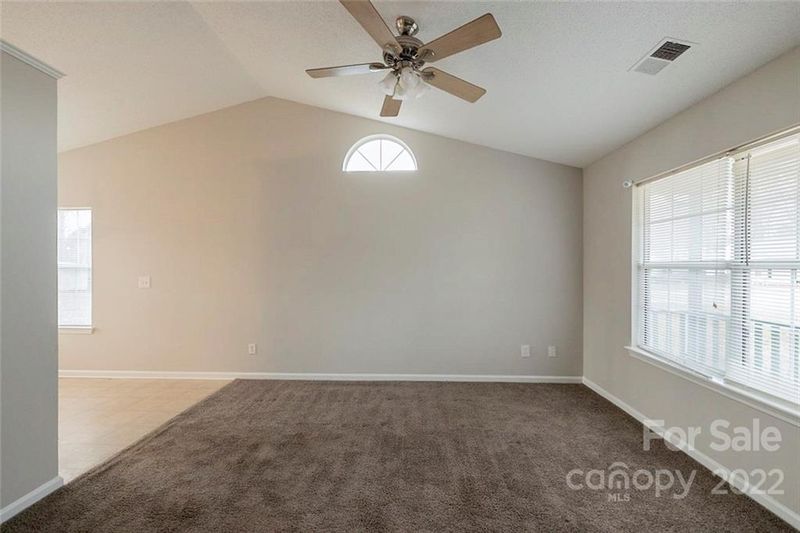 6209 Easter Ln, Charlotte, NC 28208