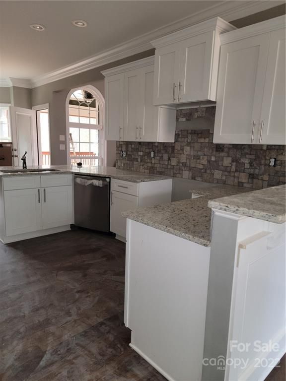 1152 Blacksnake Rd, Stanley, NC 28164