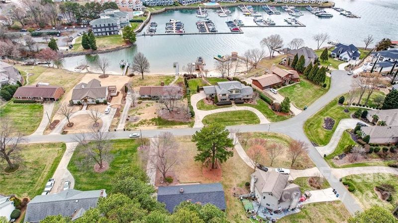18709 Bluff Point Rd, Cornelius, NC 28031