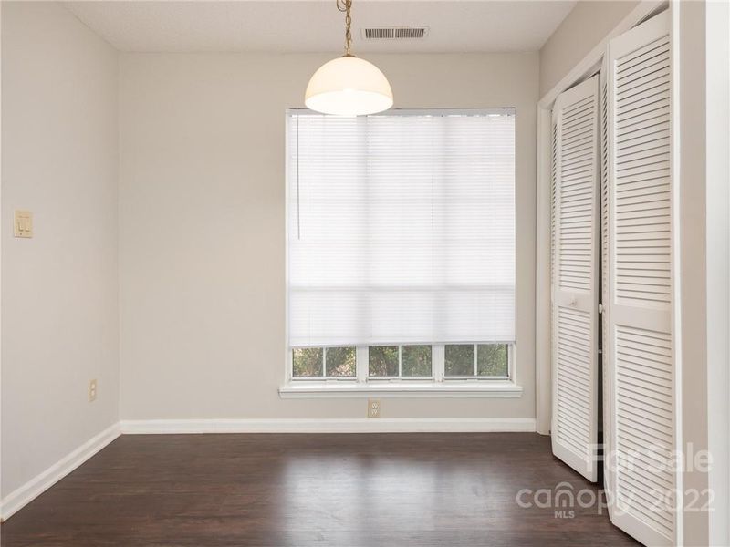 2839 Iron Gate Ln, Charlotte, NC 28212