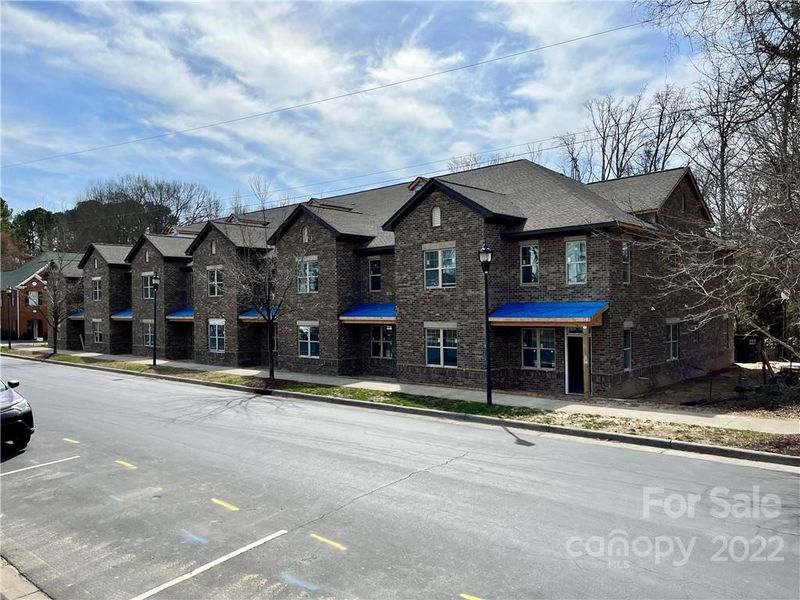 310 Sadie Dr, Matthews, NC 28105