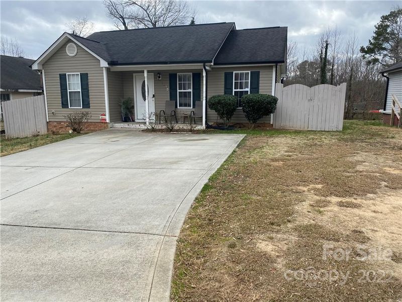 1102 Skyland St, Kannapolis, NC 28083
