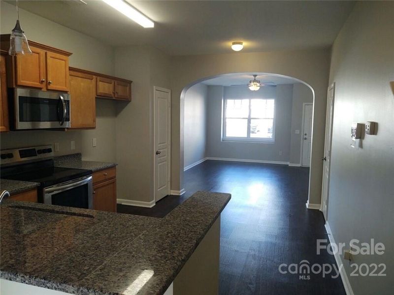 12653 Persimmon Tree Dr, Charlotte, NC 28273