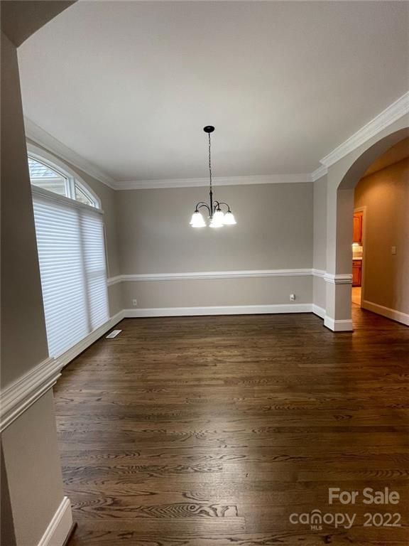 2707 Dogleg Ct, Matthews, NC 28104