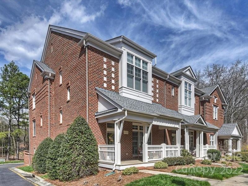 4840 South Hill View Dr, Charlotte, NC 28210